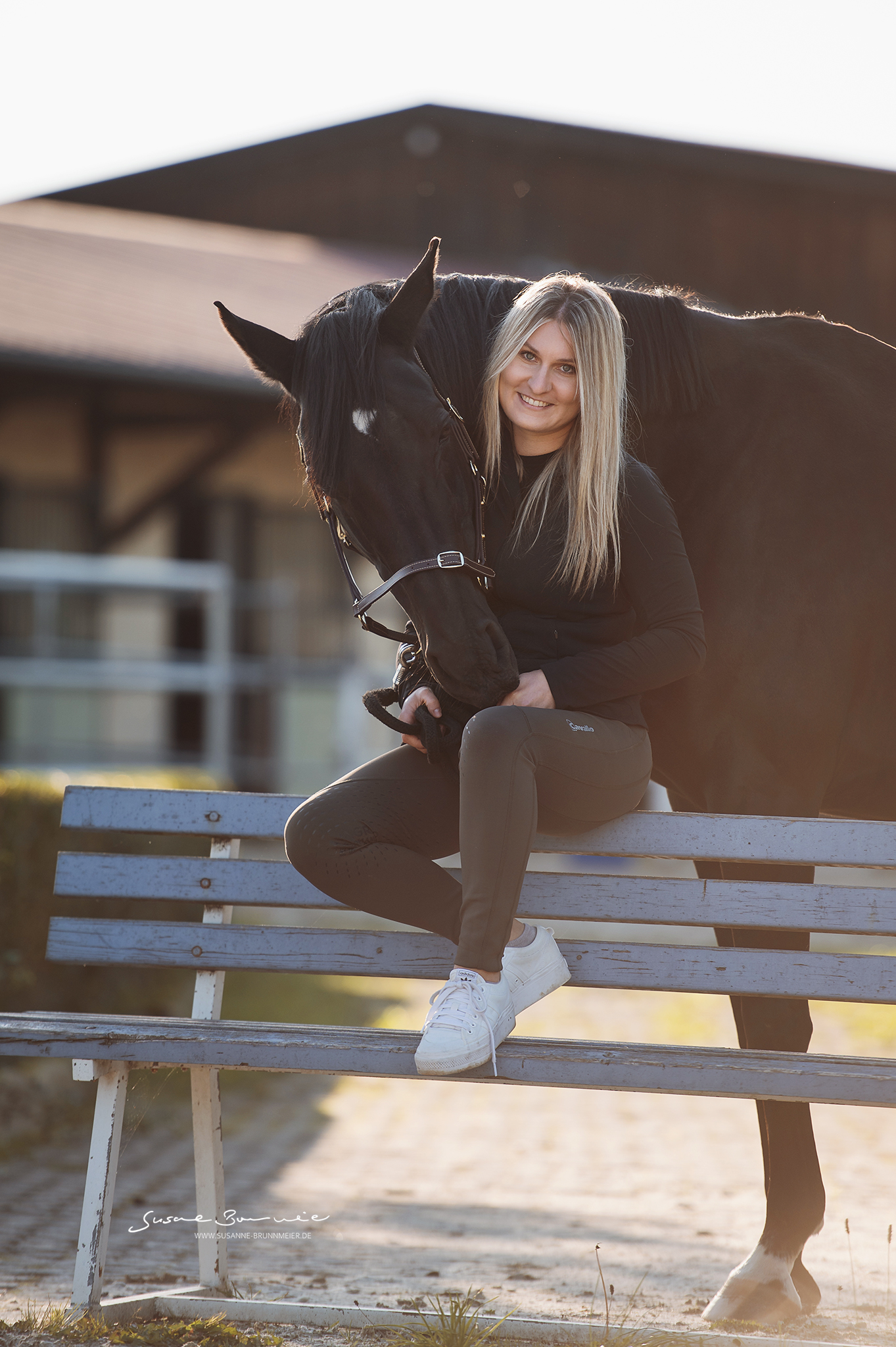 Franziska Boxhammer Gangkofen pferde osteopathie novafon pferd matrix rhythmus therapie osteopathie für pferde pferdeosteopathie in der nähe dry needling dry needling pferd